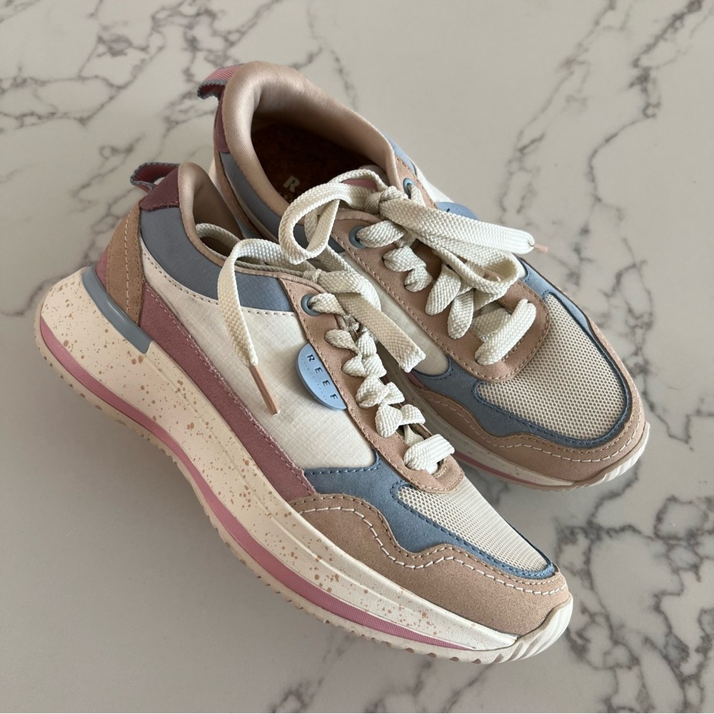 Reef Women's Sneakers Tennis Shoes in Cream, Blue, and Pink 8-8.5